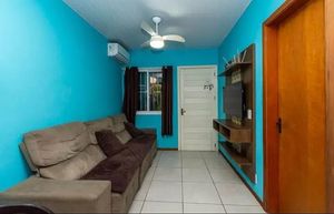 Image 8 - 889095