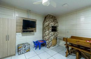 Image 3 - 889095