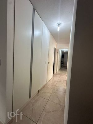 Image 3 - 889139