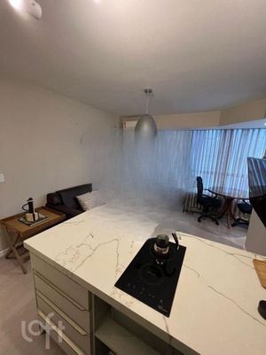 Image 14 - 889140