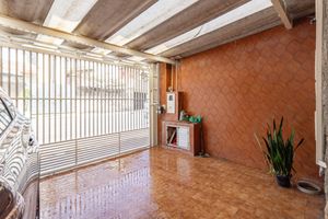 Image 38 - 889144