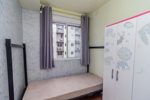 Image 9 - 889253