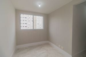 Image 3 - 889255