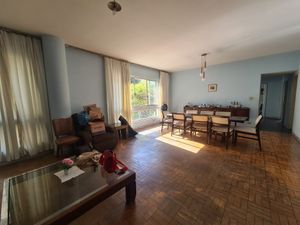 Image 5 - 889258