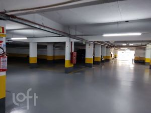 Image 30 - 889291
