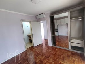 Image 21 - 889291