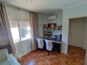 Image 11 - 889291