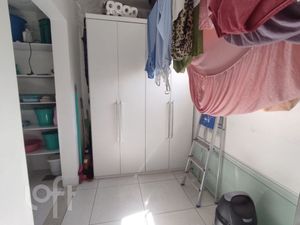Image 29 - 889291