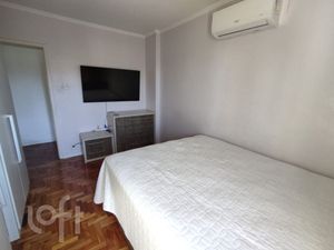 Image 9 - 889291
