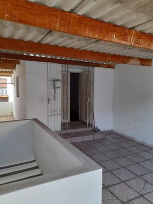 Image 7 - 889305