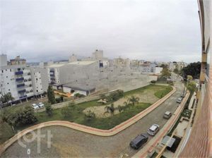 Image 21 - 889310
