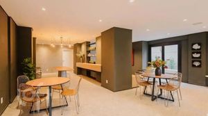 Image 6 - 889334