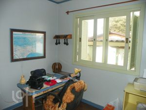Image 1 - 889340