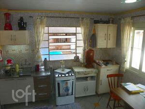 Image 11 - 889340