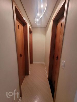 Image 7 - 889344