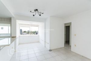 Image 37 - 889345
