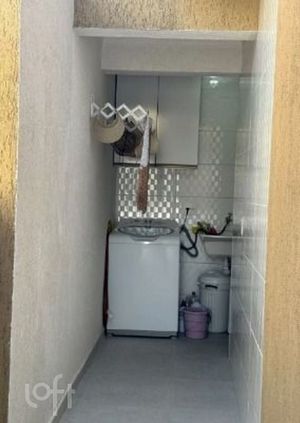 Image 11 - 889358