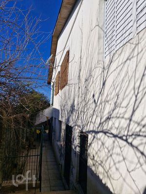 Image 11 - 889360