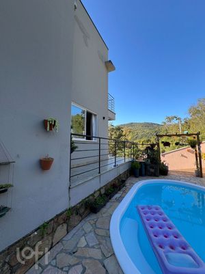 Image 38 - 889363