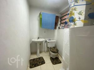 Image 1 - 889370