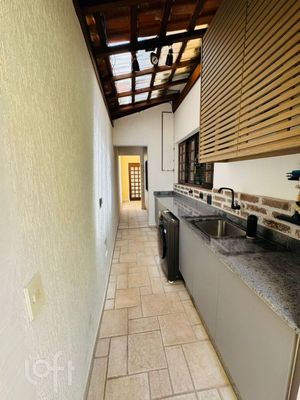 Image 21 - 889371