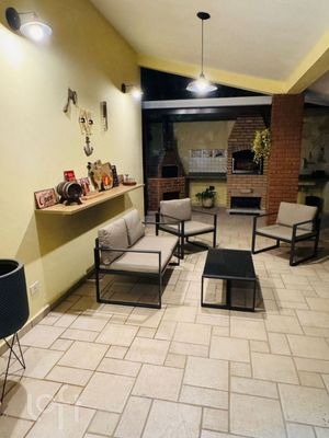 Image 19 - 889371