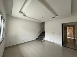 Image 1 - 889375