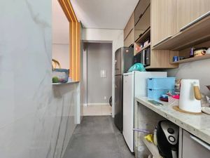 Image 9 - 889387