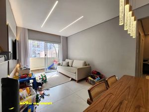 Image 2 - 889387