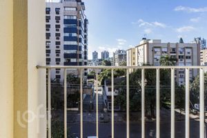 Image 1 - 889390