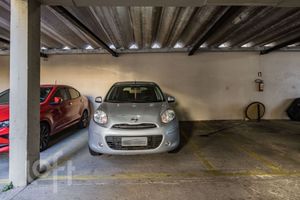 Image 36 - 889390