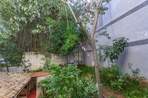 Image 15 - 889393