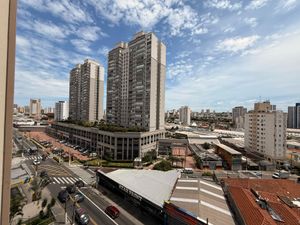 Image 15 - 889395