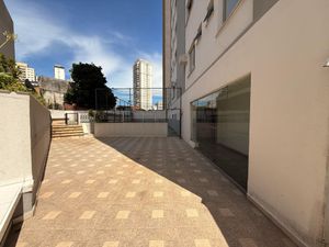 Image 23 - 889395