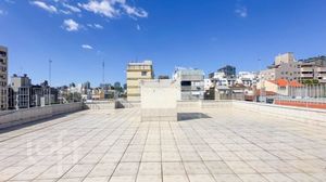Image 15 - 889399