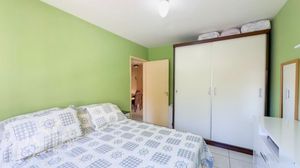 Image 9 - 889399
