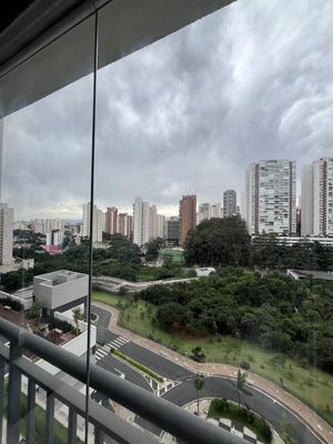 Image 11 - 889438