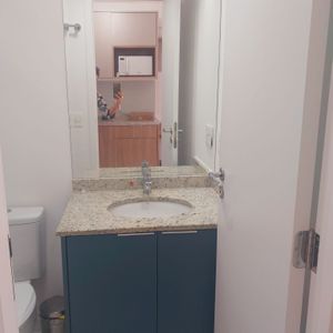 Image 7 - 889441