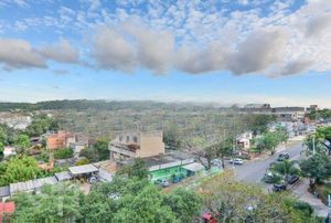 Image 15 - 889442