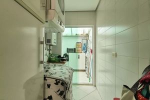 Image 23 - 889446