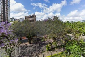 Image 37 - 889469