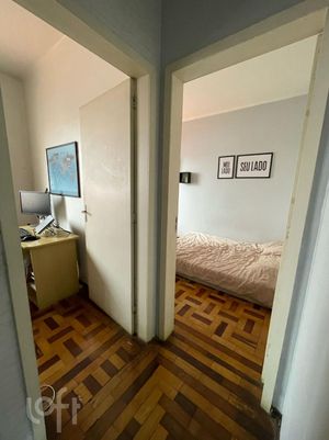 Image 9 - 889476