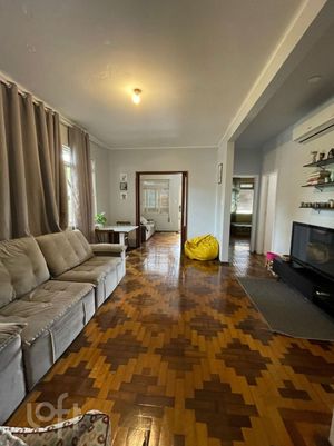 Image 24 - 889476