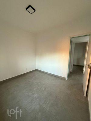 Image 8 - 889483