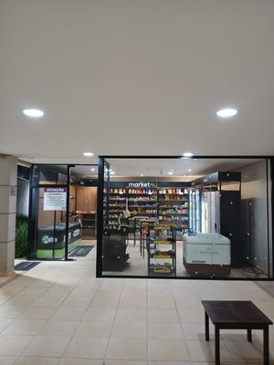 Image 11 - 889492
