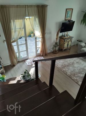 Image 9 - 889502
