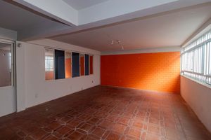 Image 33 - 889505