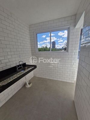 Image 8 - 889506