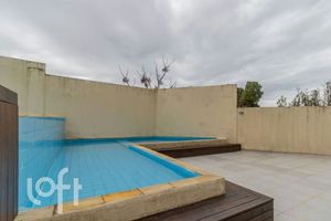 Image 8 - 889517