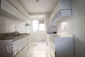 Image 14 - 889521